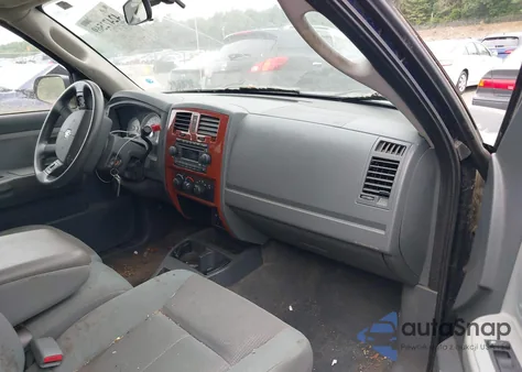 2005 Dodge Dakota Slt from USA, damaged, VIN 1D7HW42K25S220829